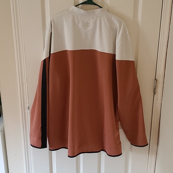 Under armor jacket 3xl - Picture 3 of 3